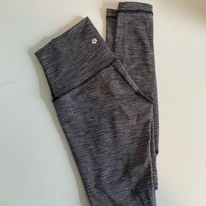 Wunder Under lululemon Leggings Size 4 28”